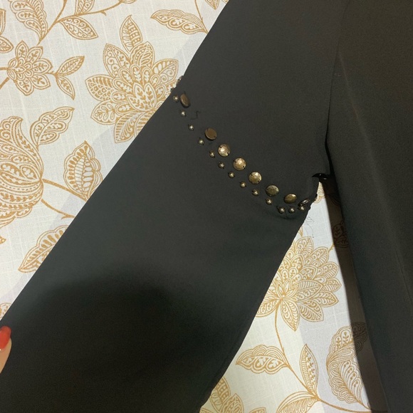 Rock & Republic Mesh Blouse - Picture 7 of 8